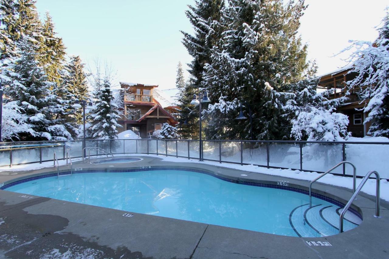 Glacier'S Reach By Whistler Retreats エクステリア 写真
