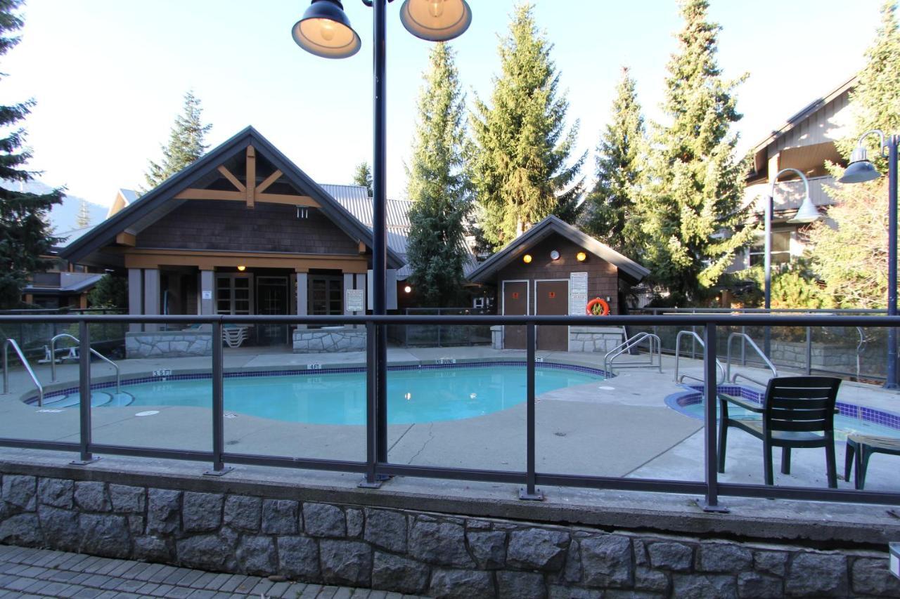 Glacier'S Reach By Whistler Retreats エクステリア 写真